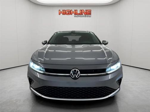 Platinum Gray Metallic 2025 Volkswagen Jetta 1.5T S