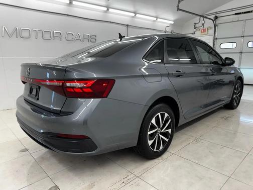 Platinum Gray Metallic 2025 Volkswagen Jetta 1.5T S