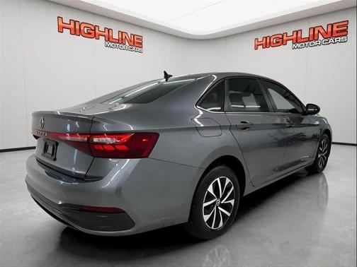 Platinum Gray Metallic 2025 Volkswagen Jetta 1.5T S