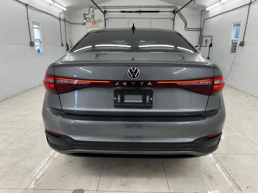 Platinum Gray Metallic 2025 Volkswagen Jetta 1.5T S