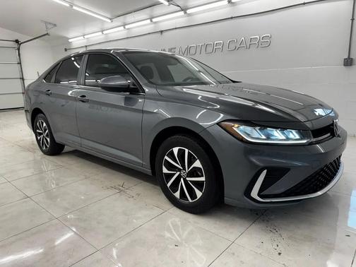 Platinum Gray Metallic 2025 Volkswagen Jetta 1.5T S