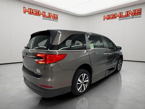 Brown 2022 Honda Odyssey Touring