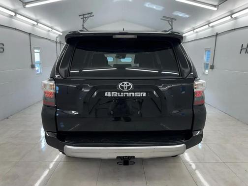 Midnight Black Metallic 2021 Toyota 4Runner TRD Off Road Premium