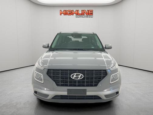 2022 Hyundai VENUE SE