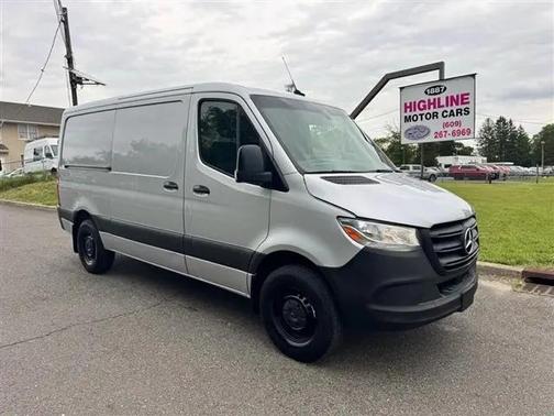 Iridium Silver 2019 Mercedes-Benz Sprinter 1500 Standard Roof I4