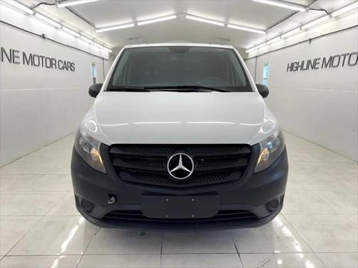 2022 Mercedes-Benz Metris Base