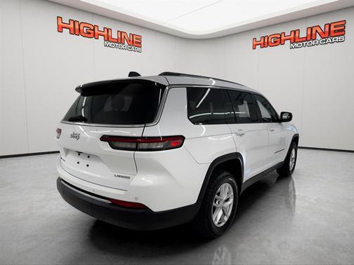 2022 Jeep Grand Cherokee L Laredo