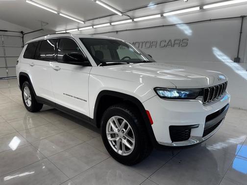 2022 Jeep Grand Cherokee L Laredo
