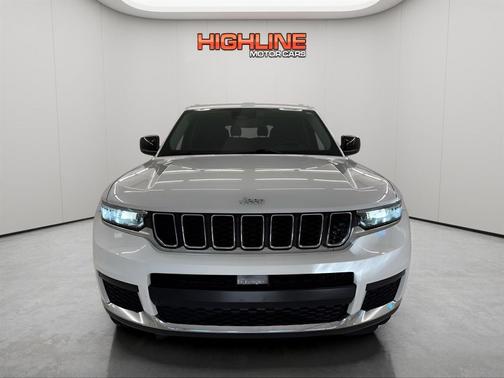 2022 Jeep Grand Cherokee L Laredo