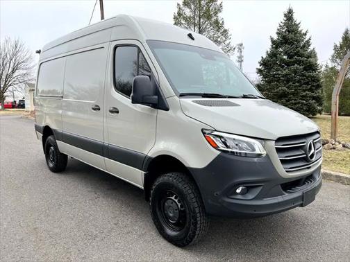 2022 Mercedes-Benz Sprinter 2500 Standard Roof