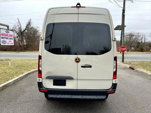 2022 Mercedes-Benz Sprinter 2500 Standard Roof