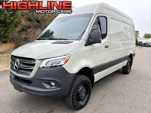 2022 Mercedes-Benz Sprinter 2500 Standard Roof