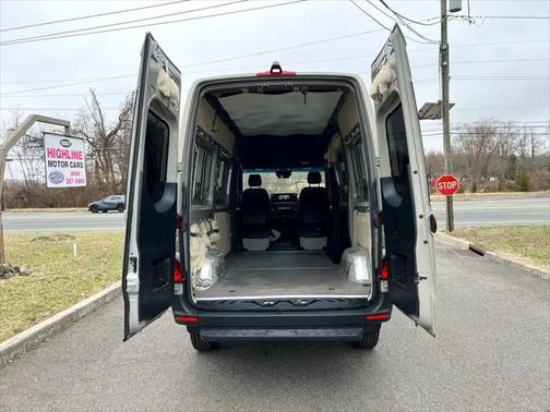 2022 Mercedes-Benz Sprinter 2500 Standard Roof