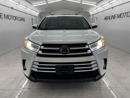 2018 Toyota Highlander LE