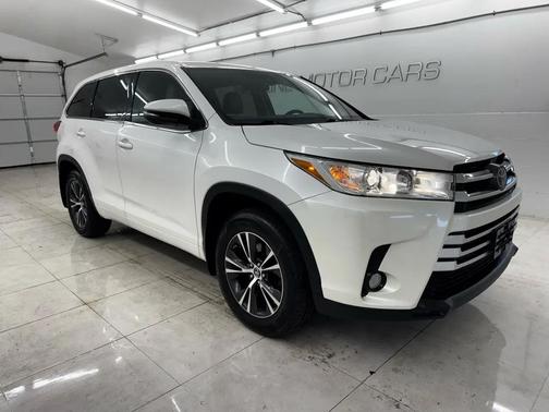 2018 Toyota Highlander LE