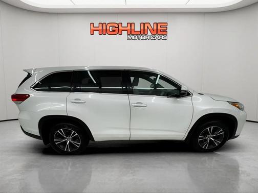 2018 Toyota Highlander LE