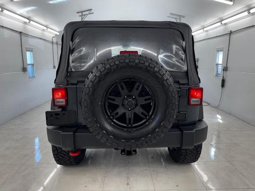 2016 Jeep Wrangler Sport