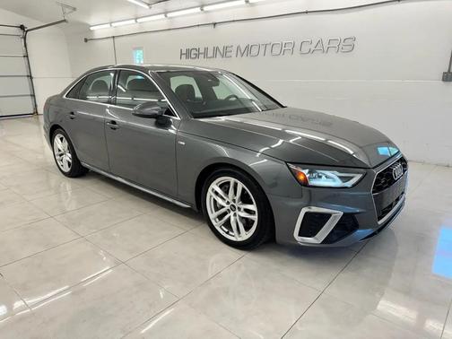 Daytona Gray Pearl Effect 2021 Audi A4 45 S line Premium