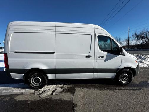 2025 Mercedes-Benz Sprinter 2500 Standard Roof