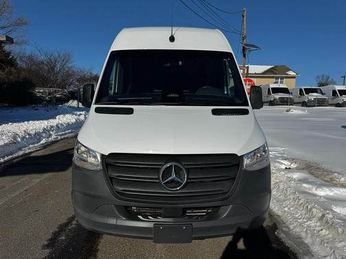 2025 Mercedes-Benz Sprinter 2500 Standard Roof