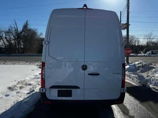 2025 Mercedes-Benz Sprinter 2500 Standard Roof
