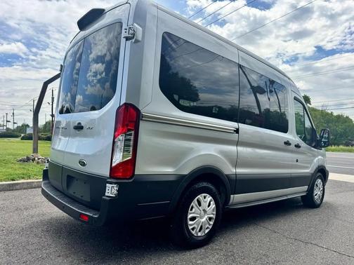 Ingot Silver Metallic 2018 Ford Transit-150 XLT