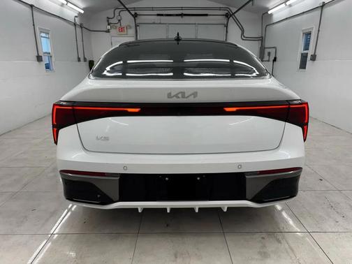 2025 Kia K5 EX