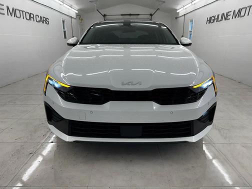 2025 Kia K5 EX