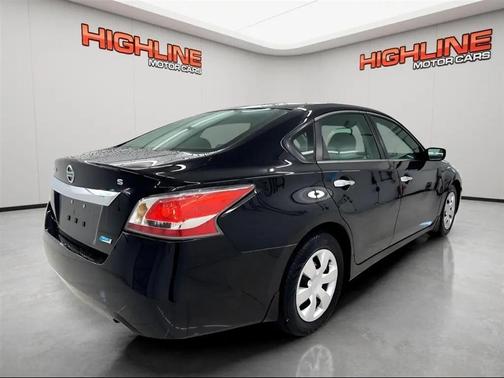 Super Black 2014 Nissan Altima 2.5 S