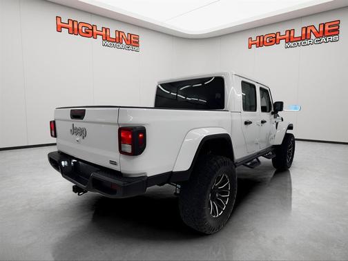 2022 Jeep Gladiator Overland