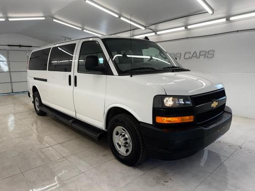 2023 Chevrolet Express 3500 RWD 3500 Extended Wheelbase LS