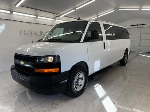 2023 Chevrolet Express 3500 RWD 3500 Extended Wheelbase LS