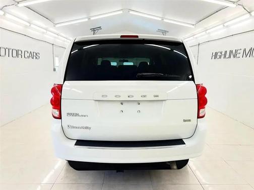 Bright White Clearcoat 2014 Dodge Grand Caravan AVP/SE