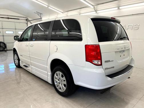 2014 Dodge Grand Caravan AVP/SE