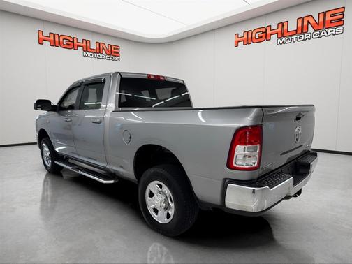 2022 RAM 2500 Big Horn Crew Cab 4x4 6'4' Box