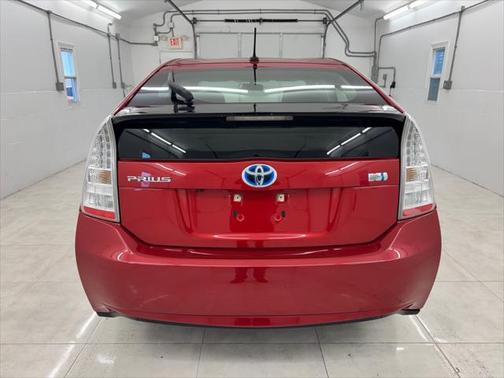2010 Toyota Prius III