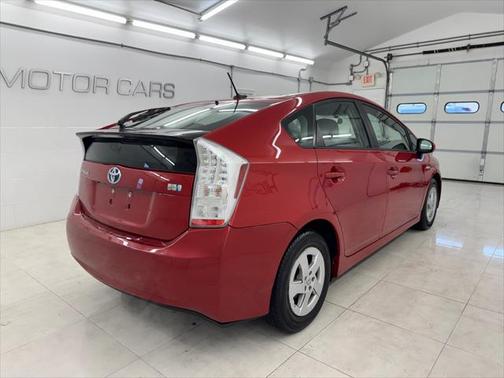 2010 Toyota Prius III