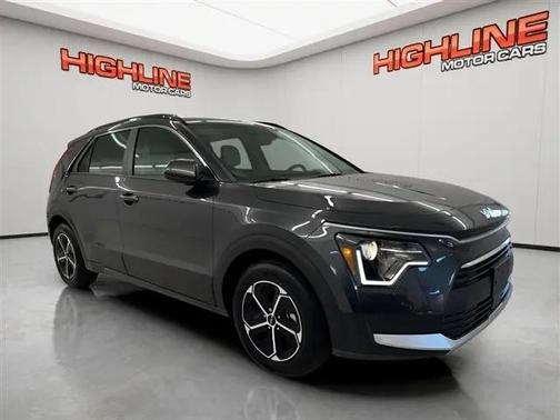 Graphite Gray 2023 Kia Niro EX
