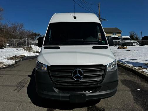 2024 Mercedes-Benz Sprinter 2500 Standard Roof