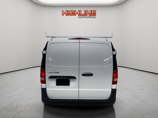 2017 Mercedes-Benz Metris Base