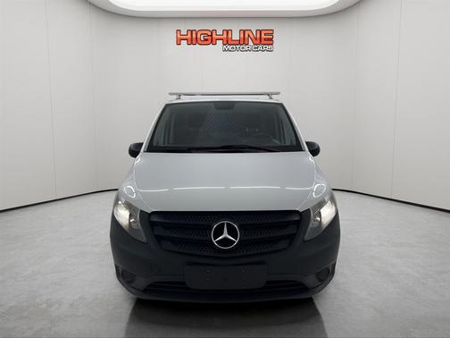 2017 Mercedes-Benz Metris Base