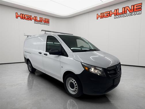 2017 Mercedes-Benz Metris Base