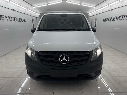 2017 Mercedes-Benz Metris Base