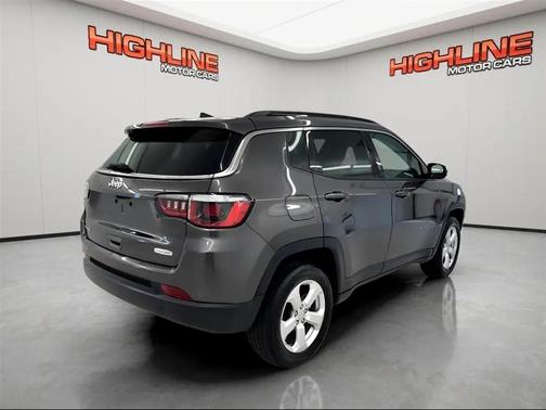 Granite Crystal Metallic Clearcoat 2020 Jeep Compass Latitude