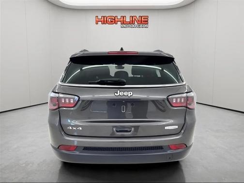 Granite Crystal Metallic Clearcoat 2020 Jeep Compass Latitude