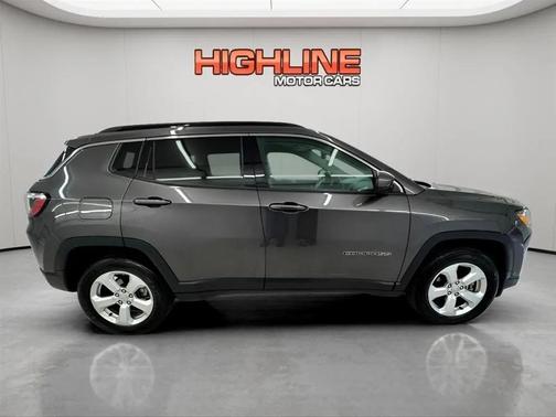 Granite Crystal Metallic Clearcoat 2020 Jeep Compass Latitude