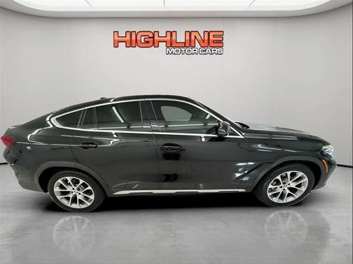 Black 2022 BMW X6 xDrive40i