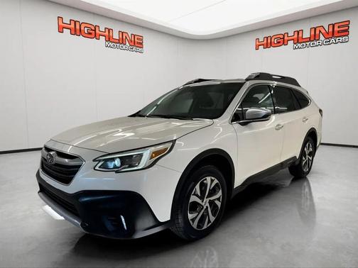 Crystal White Pearl 2021 Subaru Outback Touring XT