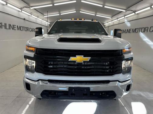 2025 Chevrolet Silverado 3500 WT