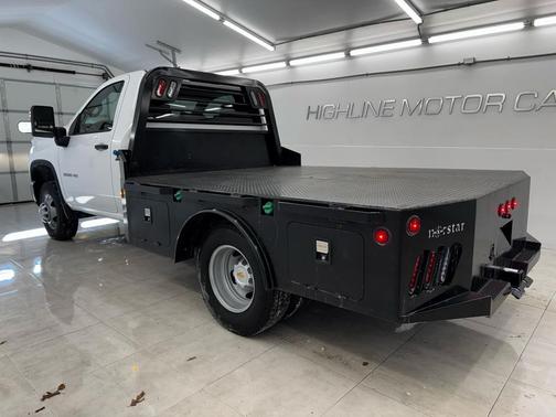 2025 Chevrolet Silverado 3500 WT